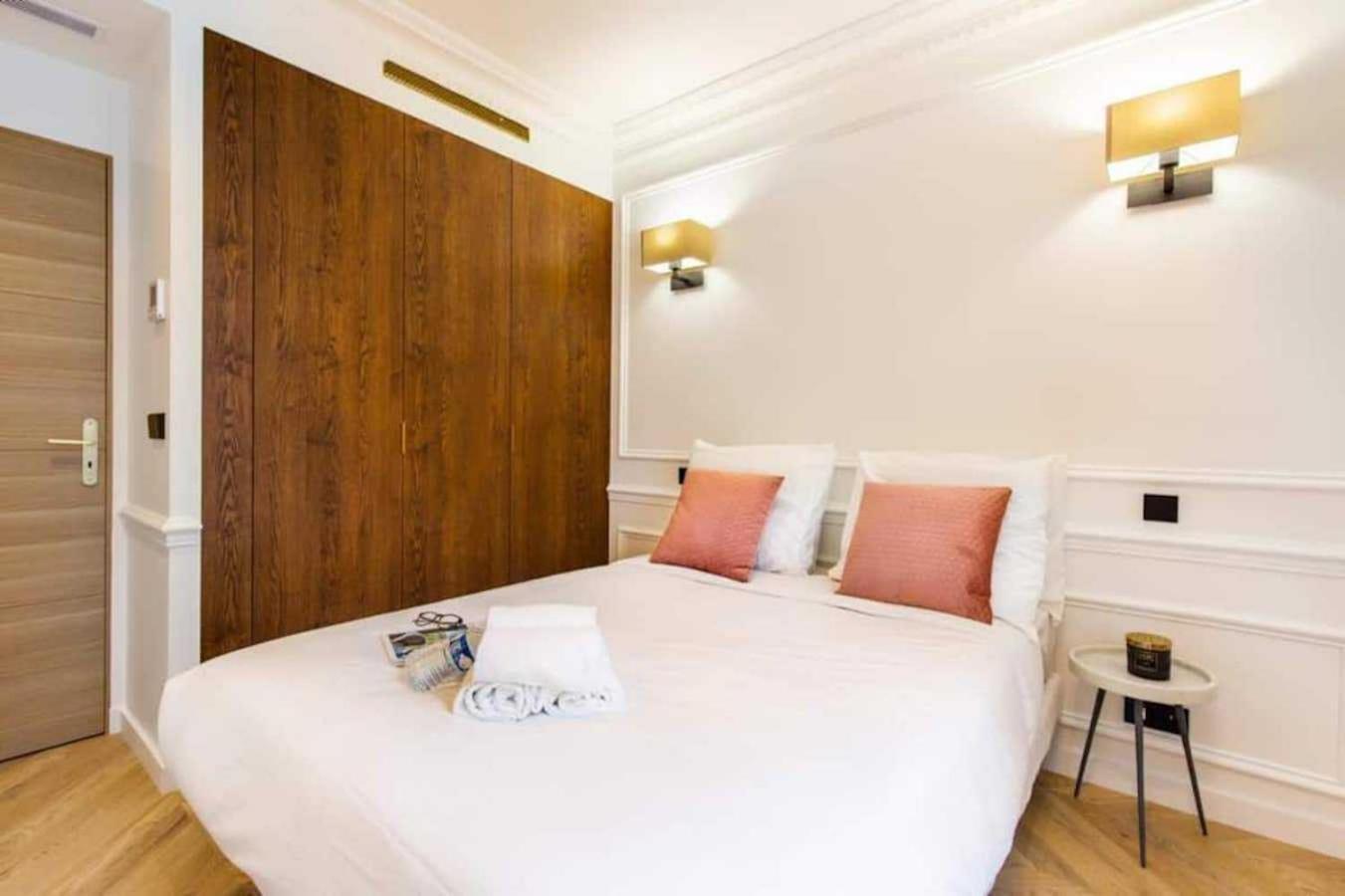 Newly Rebuilt By Architect - Center Of Paris Apartment ภายนอก รูปภาพ
