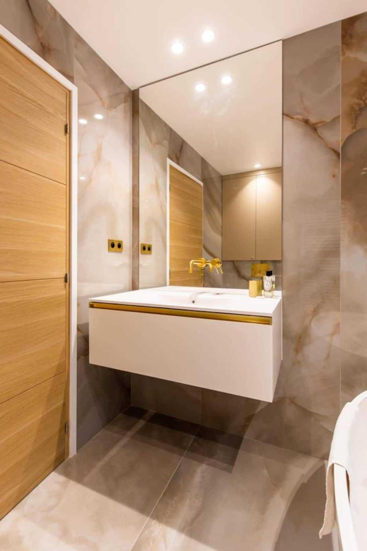 Newly Rebuilt By Architect - Center Of Paris Apartment ภายนอก รูปภาพ